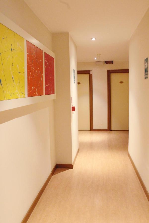 Hotel Oasi Tortona Εξωτερικό φωτογραφία